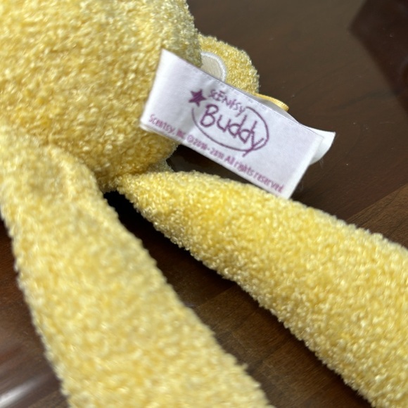 Winnie the Pooh Scentsy Buddy Plush - Picture 5 of 14